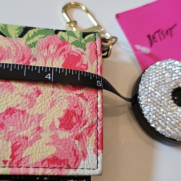Betsey Johnson floral wallet NWT - Picture 5 of 7